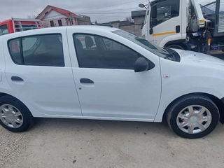 Dacia Sandero foto 4