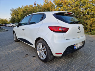 Renault Clio foto 7