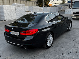 BMW 5 Series foto 4