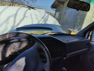 Mercedes Sprinter 212D foto 8