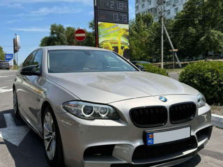 BMW 5 Series foto 2