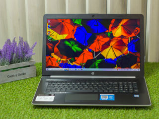 HP Pavilion 17 (Core i5 8250u/8Gb DDR4/256Gb NVMe SSD/17.3" HD+)
