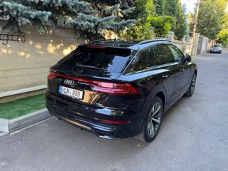 Audi Q8 foto 3