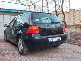 Volkswagen Golf foto 1