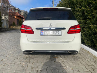 Mercedes B-Class foto 4