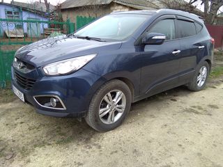 Hyundai ix35 foto 1