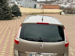 Renault Grand Scenic foto 7