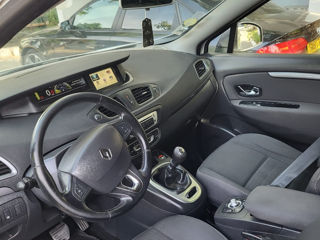 Renault Scenic foto 2