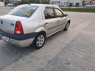 Dacia Logan foto 5