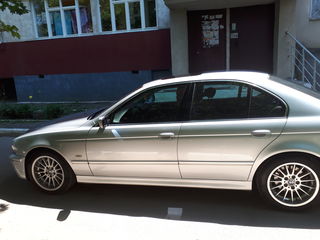 BMW 5 Series foto 5