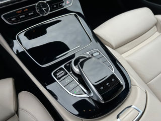 Mercedes E-Class foto 15