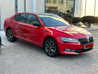 Skoda Superb foto 2