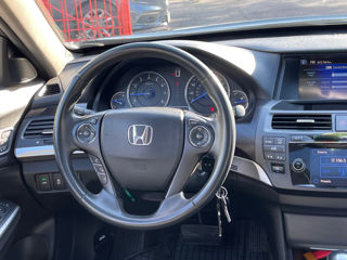 Honda Crosstour foto 10