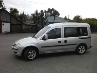 Opel Combo foto 2