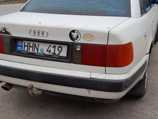 Audi 100 foto 1