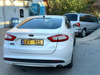 Ford Fusion foto 5