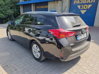 Toyota Auris foto 2