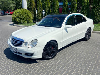 Mercedes E-Class foto 1