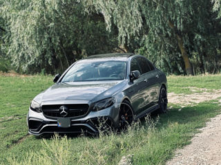 Mercedes E-Class foto 3