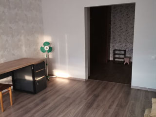 Apartament cu 2 camere, 50 m², Botanica, Chișinău foto 5