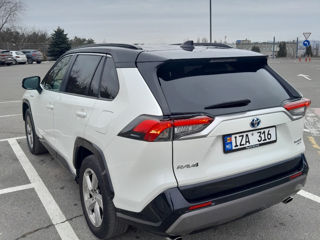 Toyota Rav 4 foto 4