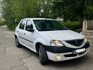 Dacia Logan foto 1