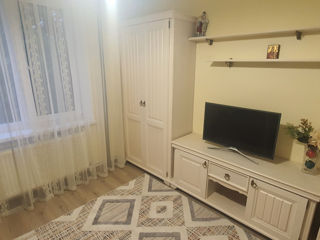 Apartament cu 3 camere, 67 m², Sculeni, Chișinău foto 4