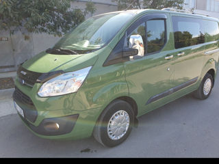 Ford Tranzit custom. фото 1