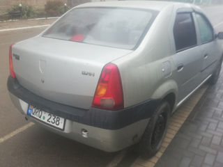 Dacia Logan foto 4