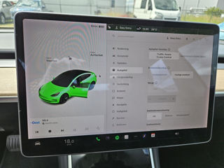 Tesla Model 3 foto 7