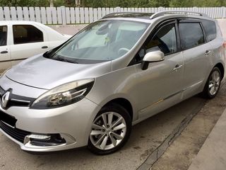 Renault Grand Scenic foto 2