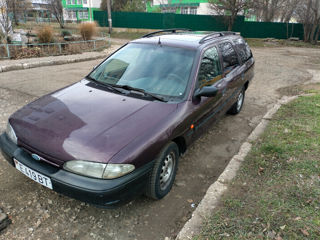 Ford Mondeo foto 7