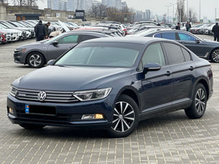 Volkswagen Passat foto 3