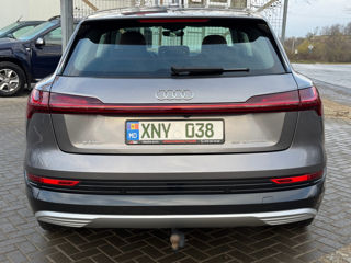 Audi e-tron foto 6