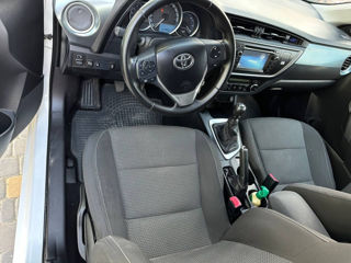 Toyota Auris foto 6