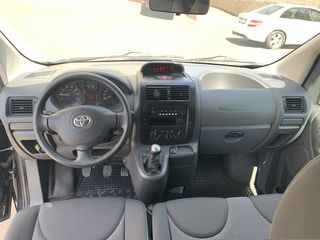 Toyota Altele foto 10