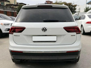 Volkswagen Tiguan foto 3