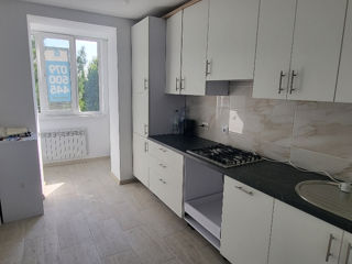 Apartament cu 3 camere, 88 m², Buiucani, Chișinău foto 1