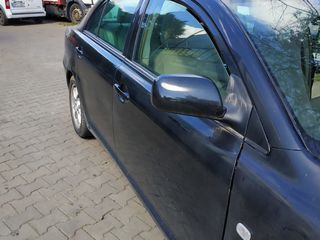 Toyota Avensis foto 6