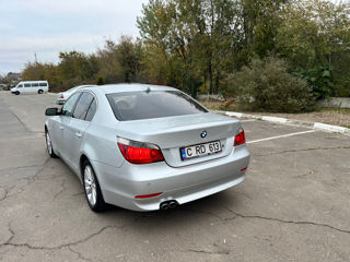 BMW 5 Series foto 3