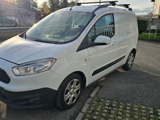 Ford Tourneo Courier foto 3