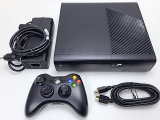 Продам ухоженную игровую приставочку Xbox 360 Slim E, 250Gb, прошитый FreeBoot. Игры. Недорого.Мож П foto 2