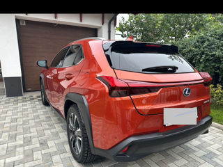 Lexus UX foto 3