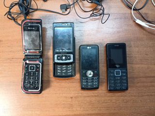 Старые телефоны на запчасти