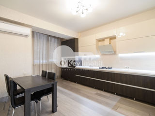 Apartament cu 2 camere, 80 m², Botanica, Chișinău foto 9