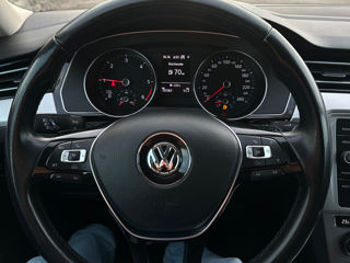 Volkswagen Passat foto 9