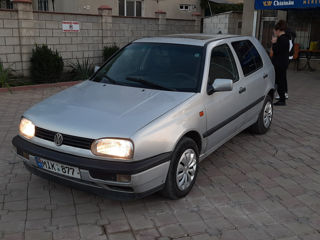 Volkswagen Golf foto 1