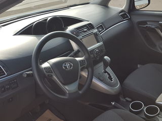 Toyota Verso foto 5