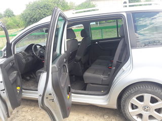 Volkswagen Touran foto 6