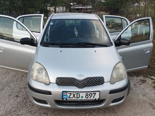 Toyota Yaris foto 8